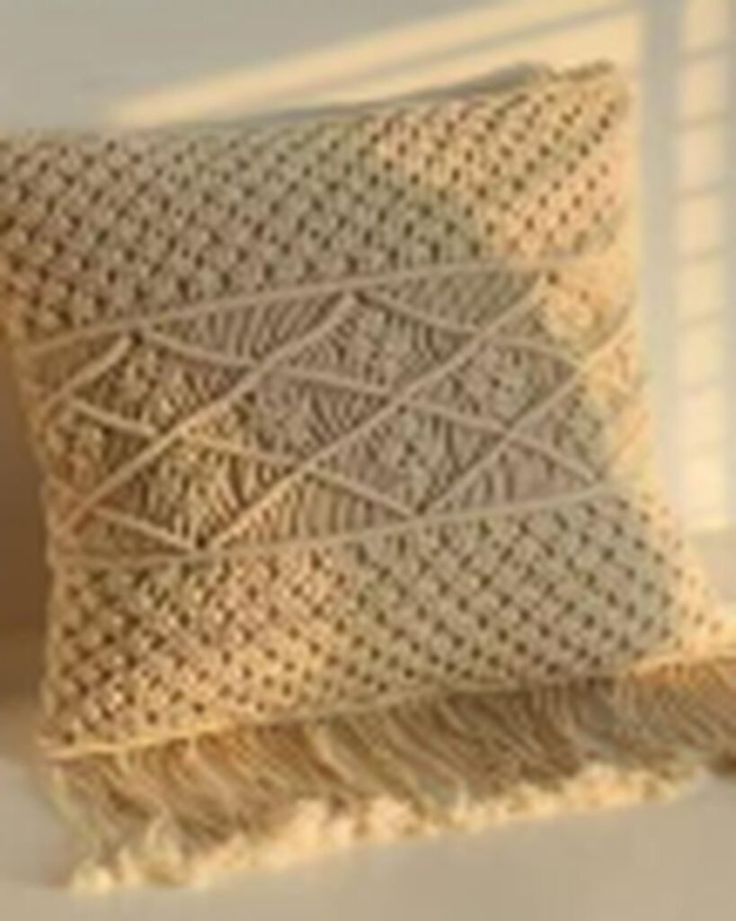 Scallop Crochet Cushion Cover EA-H-102